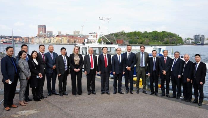 The Shenzhen delegation together with Port of Gothenburg officials