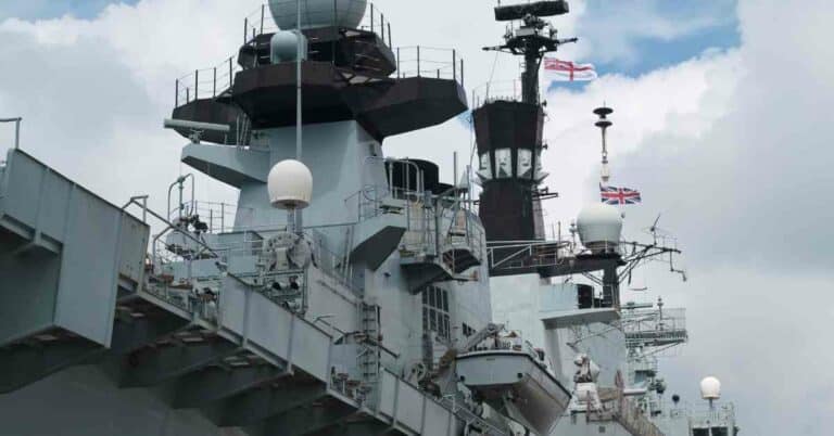 U.K Considers Refitting Its Aircraft Carriers With Catapults, Arresting Wires