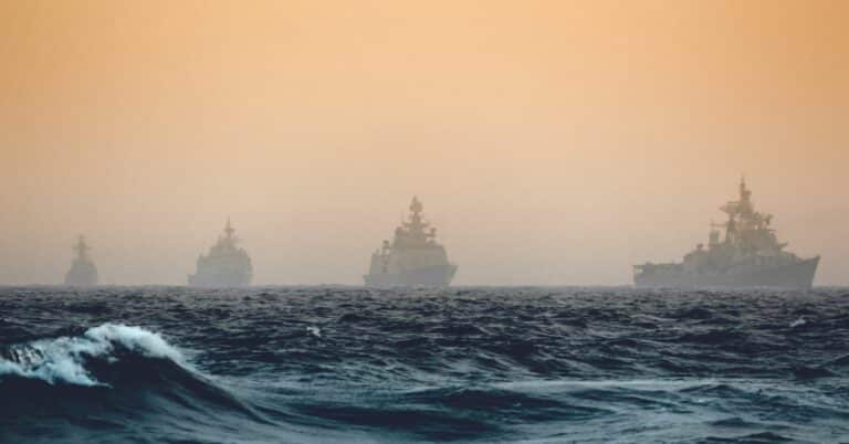 Indian & U.S Navies Discuss Ways to Expand Maritime Security Cooperation