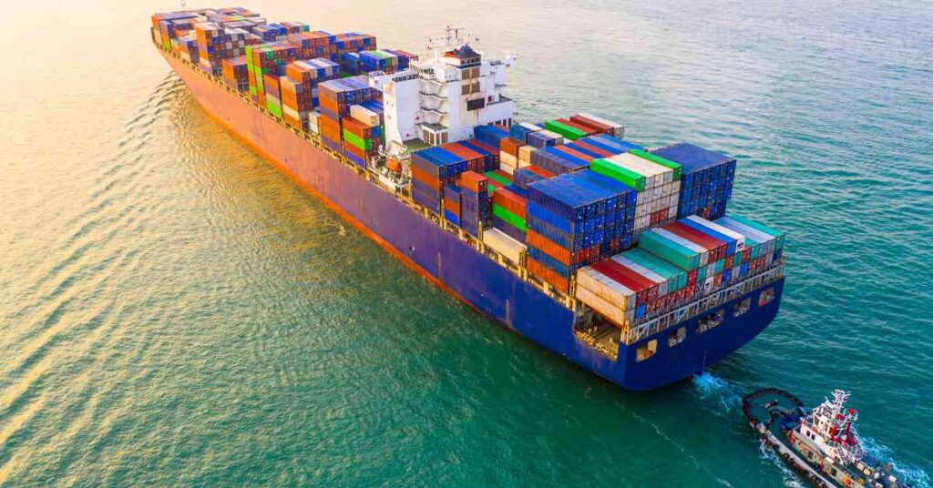 How Much Cargo Can A Cargo Ship Carry
