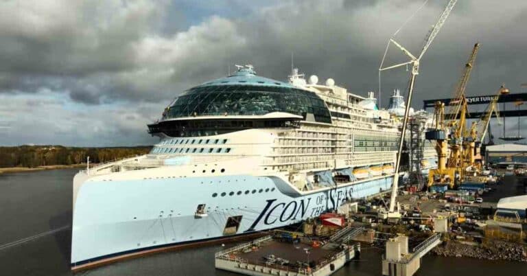 Royal Caribbean’s Icon Of The Seas Set To Debut as the World’s Largest Cruise Ship