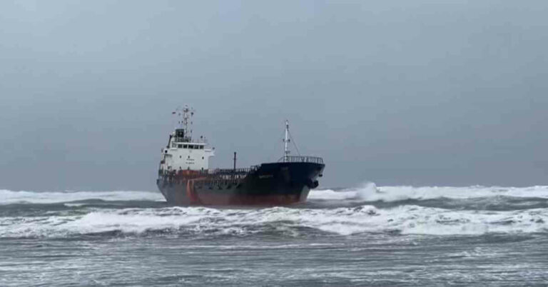 Russian Rescue Crew Pump Fuel From Oil Tanker Grounded off Sakhalin Island