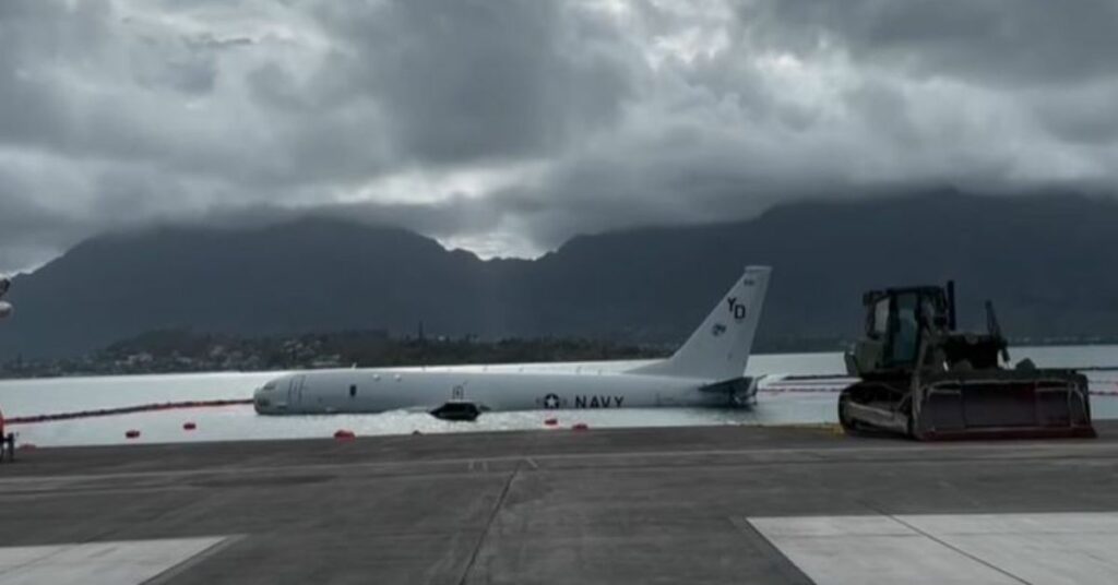 U.S Navy Removes Fuel From Surveillance Plane That Landed In Environmentally Sensitive Bay