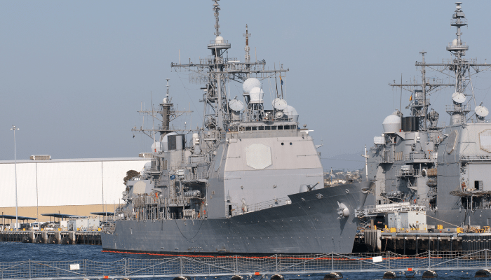 US Navy Cruiser