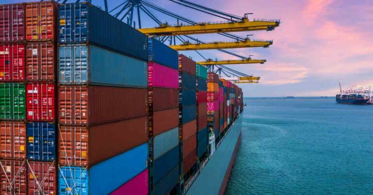 US-China Container Leasing Costs Triple Amidst Red Sea Crisis