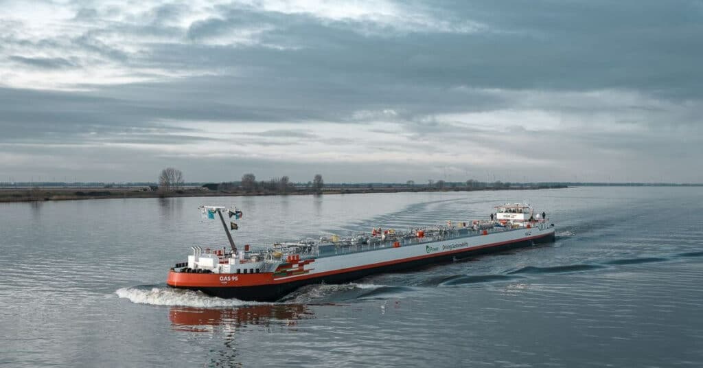German Firm HGK Shipping Explores Remote-Controlled Ships Given Shortage of Sailors