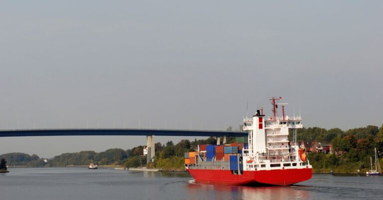 Shallow Water Effect