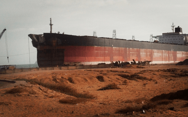 Gadaniship-breaking yard
