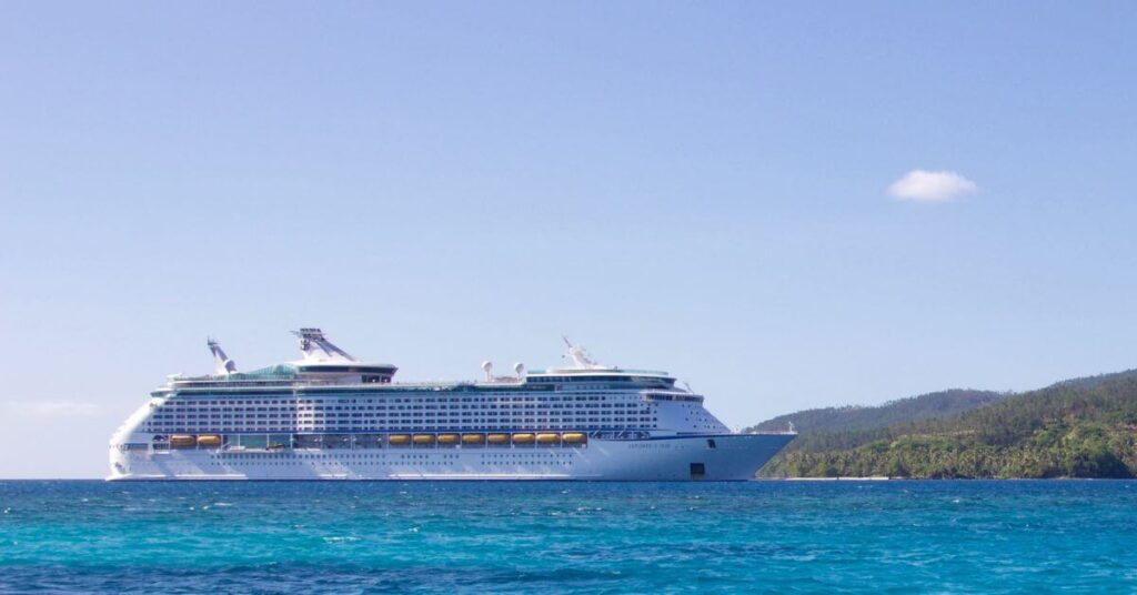 Cruise Passenger Jumps Overboard To Avoid K Gambling Debt In Puerto Rico