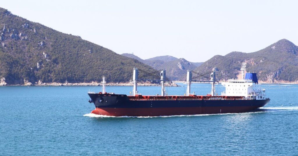 Bosun Dies After Falling Into Cargo Hold Aboard Bulker Off Colombia
