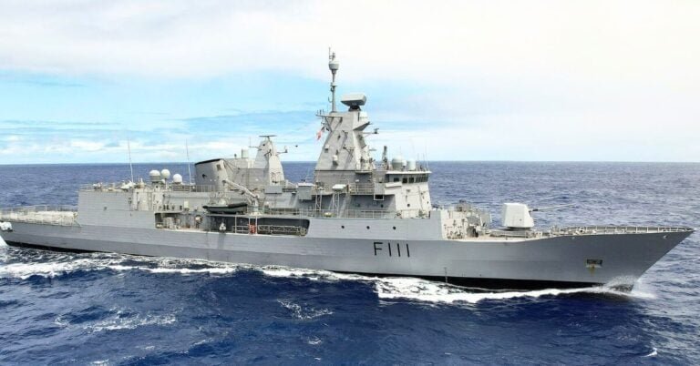 Two New Zealand Warships Transit Taiwan Strait Amid Rising Tensions With China