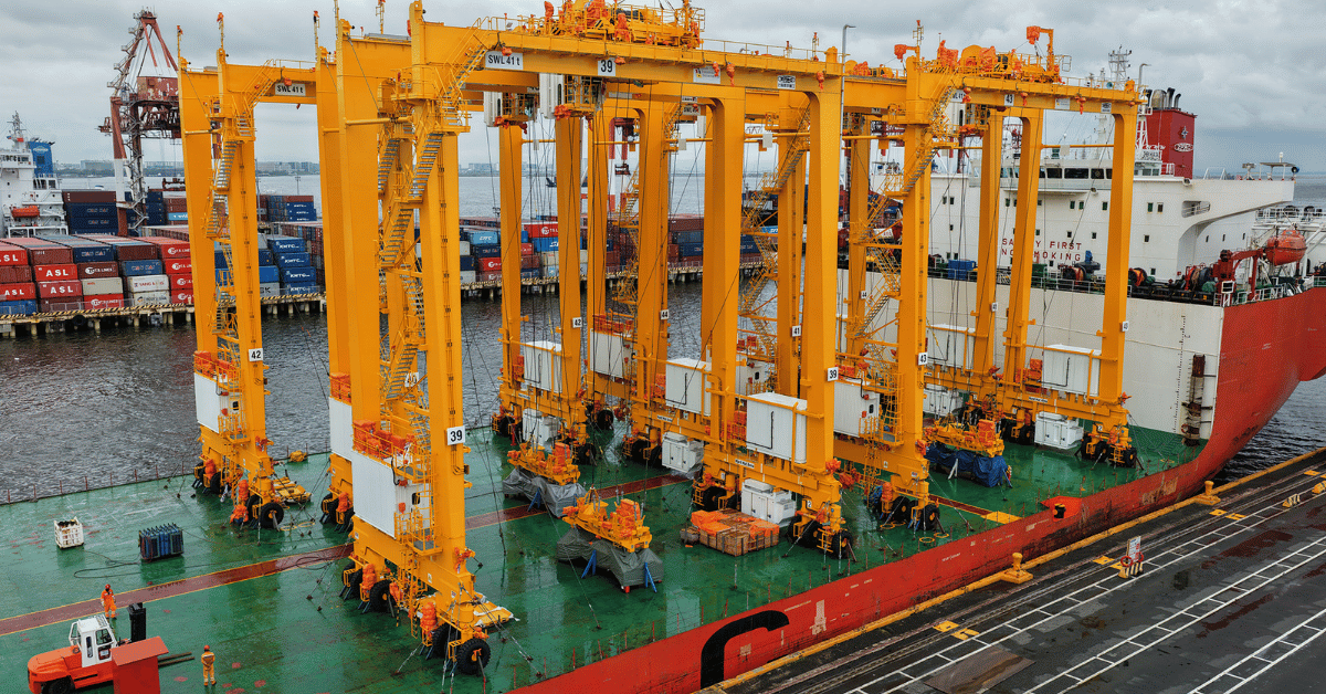 Hybrid RTG Crane