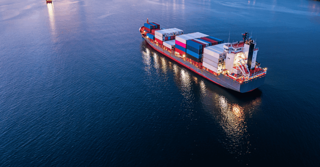 China Completes 8 Northern Sea Route Sailings Transporting 14,000 TEUs Before Winter Closure